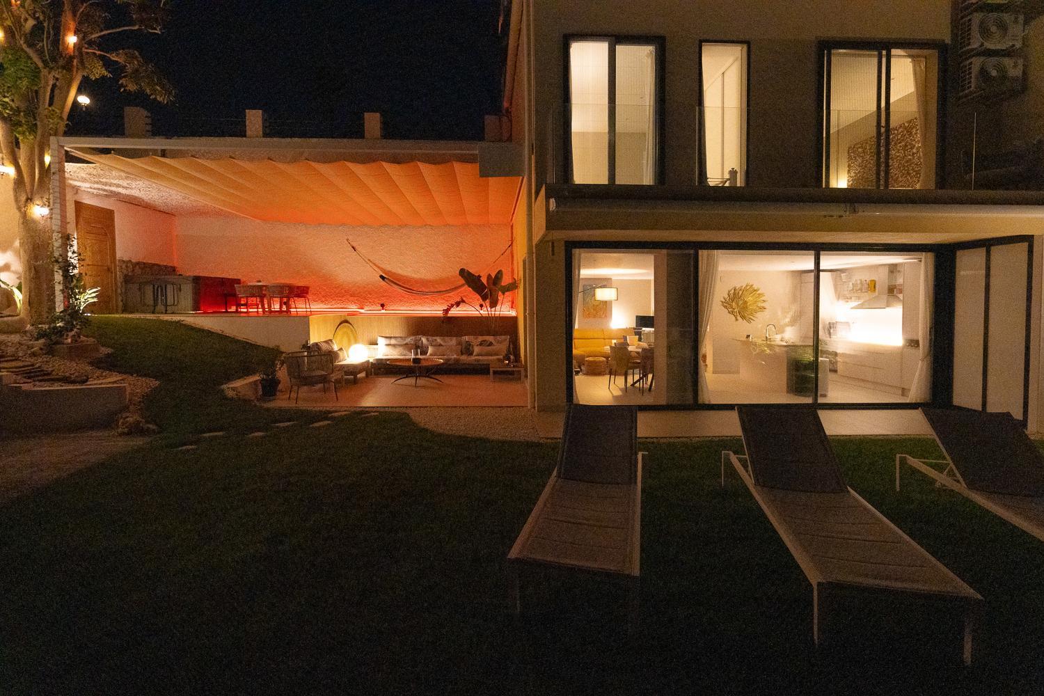 Private 250Sqm Garden Duplex, Jacuzzi, Cinema, Sea View Escape Apartment Torremolinos Exterior photo