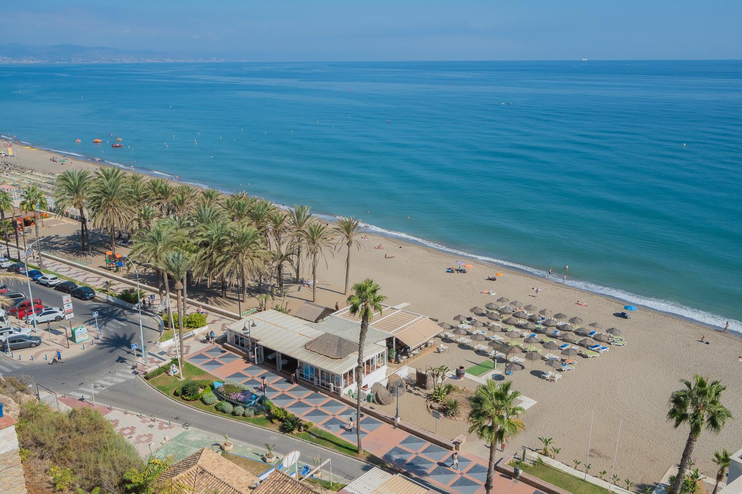 Private 250Sqm Garden Duplex, Jacuzzi, Cinema, Sea View Escape Apartment Torremolinos Exterior photo