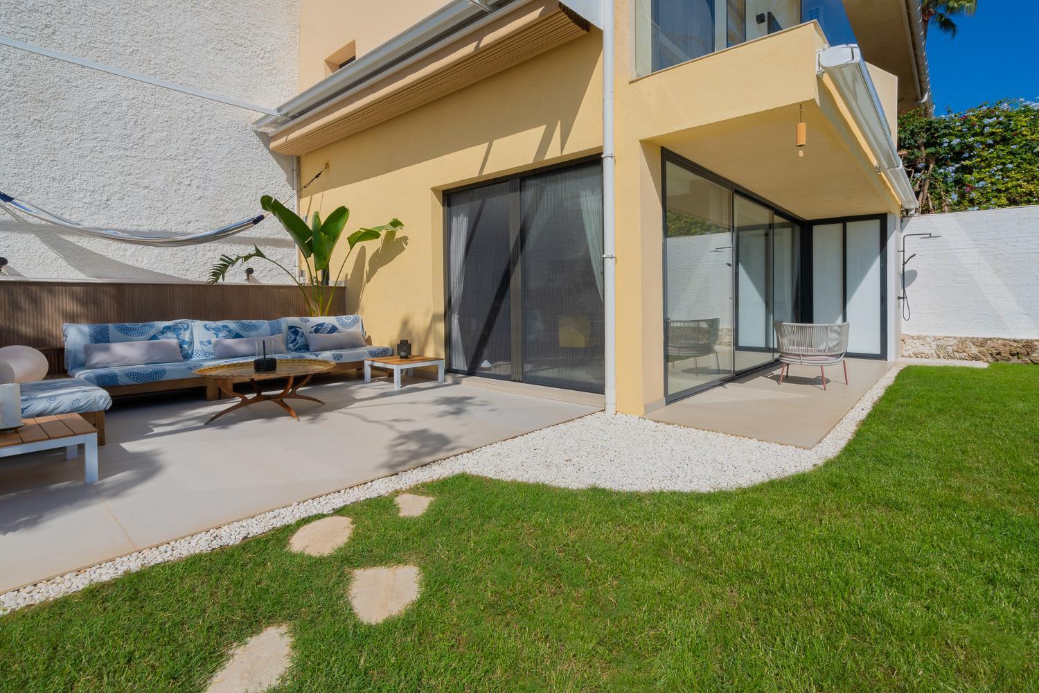 Private 250Sqm Garden Duplex, Jacuzzi, Cinema, Sea View Escape Apartment Torremolinos Exterior photo
