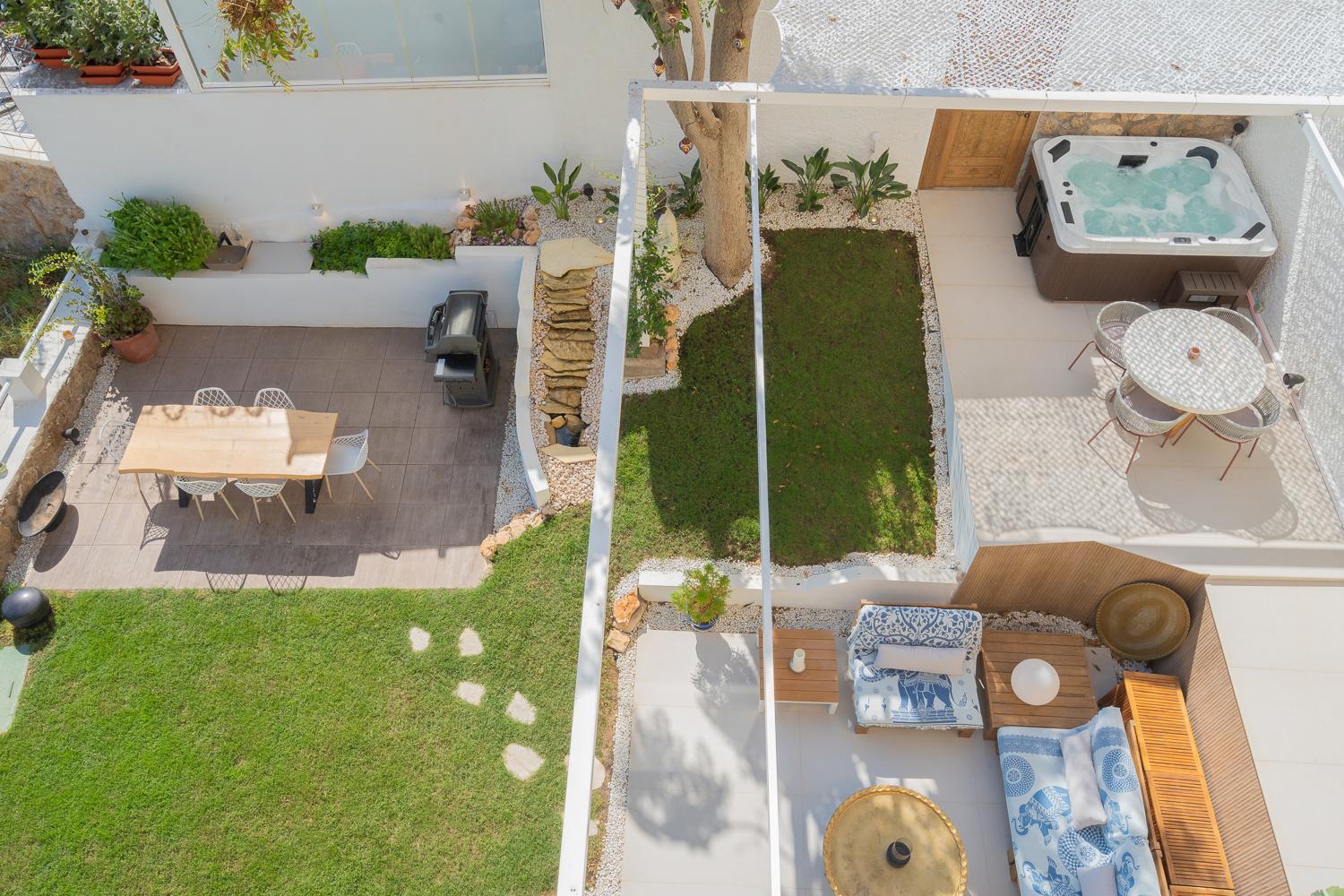 Private 250Sqm Garden Duplex, Jacuzzi, Cinema, Sea View Escape Apartment Torremolinos Exterior photo